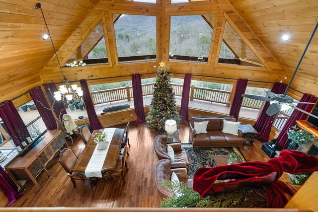 339 Birdseye View, Blue Ridge, GA 30513