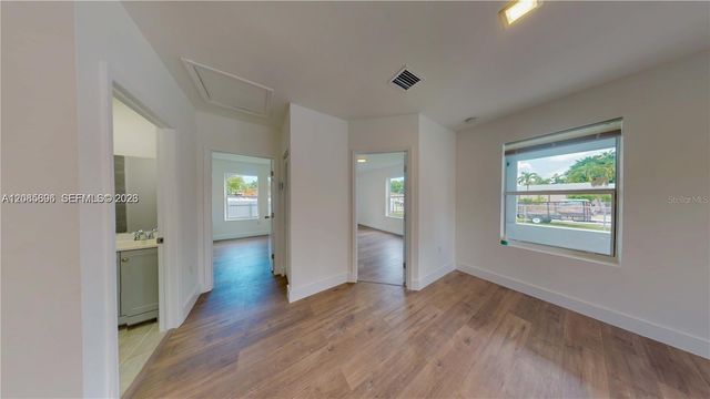 511 SE 2ND STREET, Hialeah, FL 33010