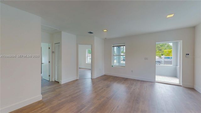 511 SE 2ND STREET, Hialeah, FL 33010