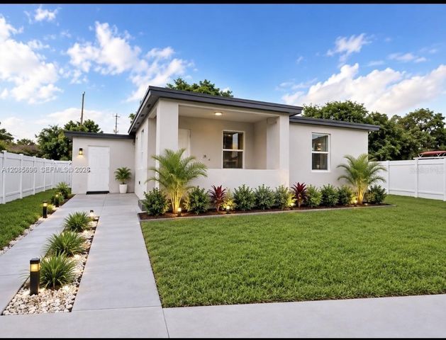 511 SE 2ND STREET, Hialeah, FL 33010