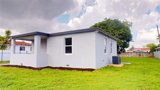 511 SE 2ND STREET, Hialeah, FL 33010