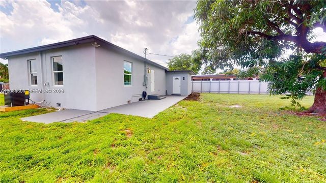 511 SE 2ND STREET, Hialeah, FL 33010
