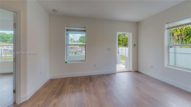 511 SE 2ND STREET, Hialeah, FL 33010