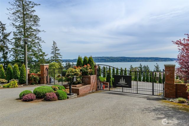 1418 Sergios View Lane, Oak Harbor, WA 98277