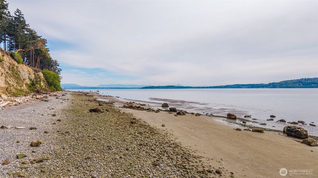 1418 Sergios View Lane, Oak Harbor, WA 98277