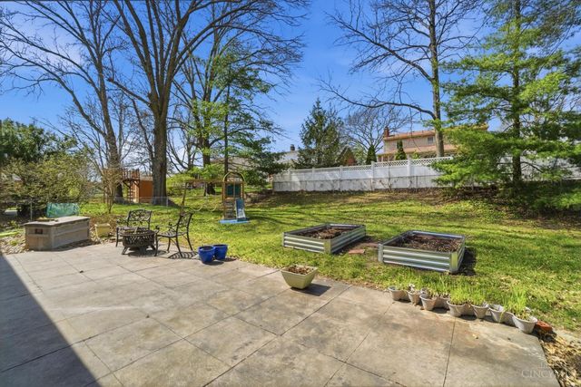 3263 Bellacre Court, Green Twp, OH 45248