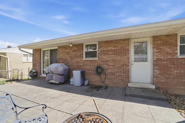 3263 Bellacre Court, Green Twp, OH 45248