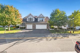 60 Saratoga Ct, Franklin Twp., NJ 08873