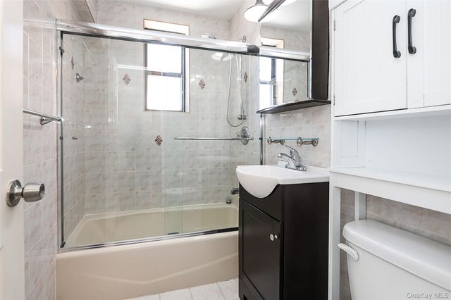 224-24 Union Turnpike 4H, Oakland Gardens, NY 11364