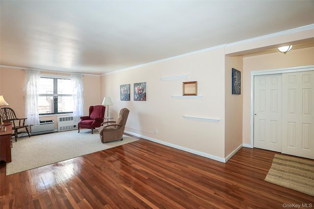 224-24 Union Turnpike 4H, Oakland Gardens, NY 11364