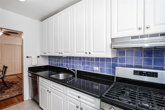 224-24 Union Turnpike 4H, Oakland Gardens, NY 11364