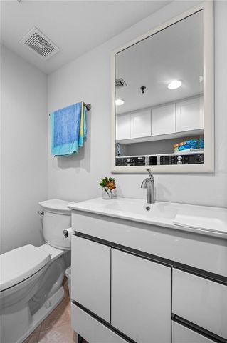 3500 GULF OF MEXICO DRIVE 104, Longboat Key, FL 34228