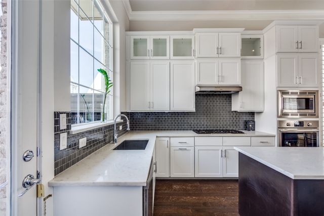 1729 G Avenue, Plano, TX 75074