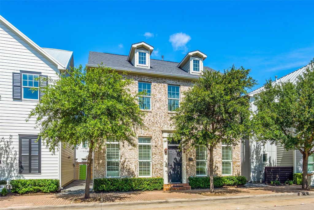 1729 G Avenue, Plano, TX 75074