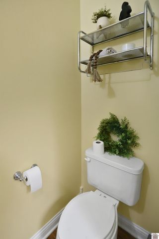 93 North Dr, Almo, KY 42020