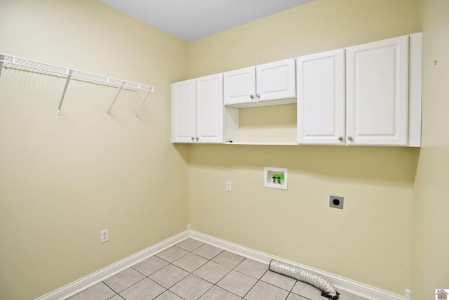 93 North Dr, Almo, KY 42020