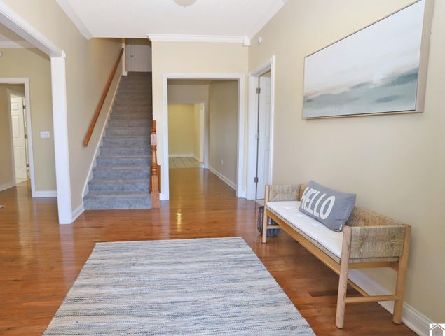 93 North Dr, Almo, KY 42020