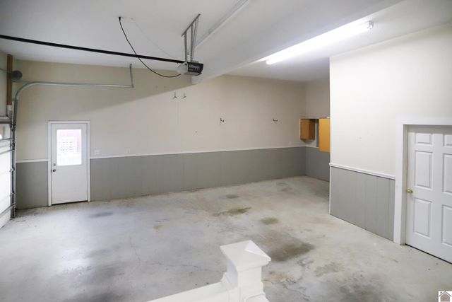 93 North Dr, Almo, KY 42020