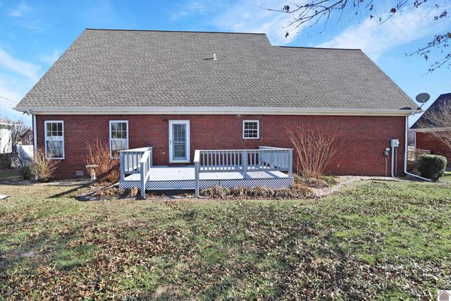 93 North Dr, Almo, KY 42020