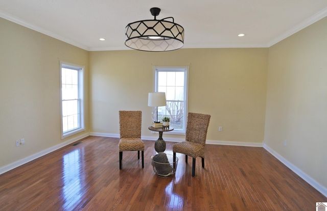 93 North Dr, Almo, KY 42020