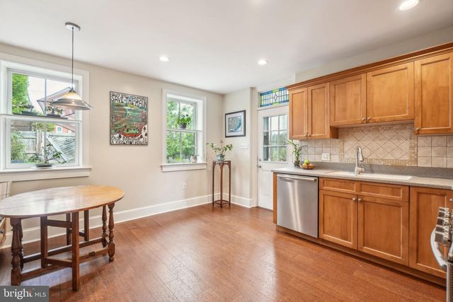 426 11TH STREET, Washington, DC 20003