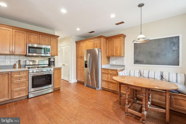 426 11TH STREET, Washington, DC 20003