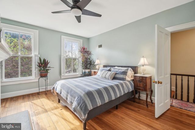 426 11TH STREET, Washington, DC 20003