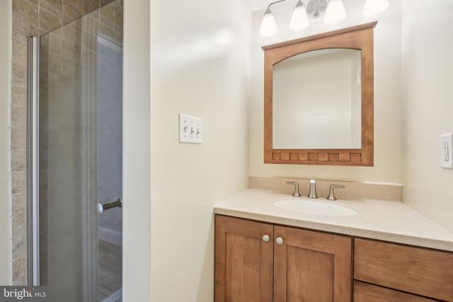 426 11TH STREET, Washington, DC 20003