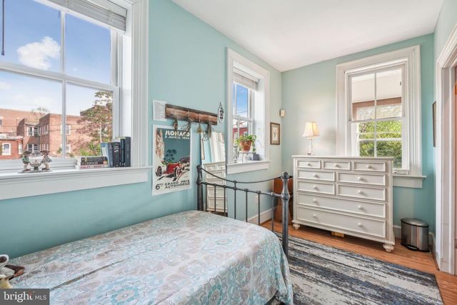 426 11TH STREET, Washington, DC 20003