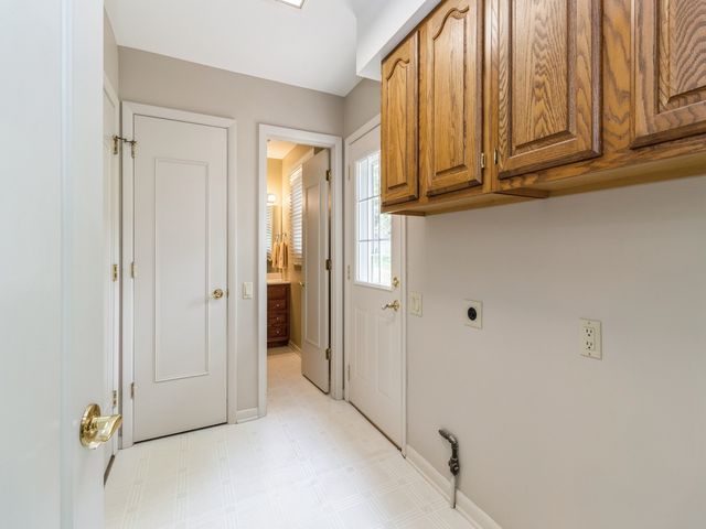 2906 Watrous Avenue, Des Moines, IA 50321