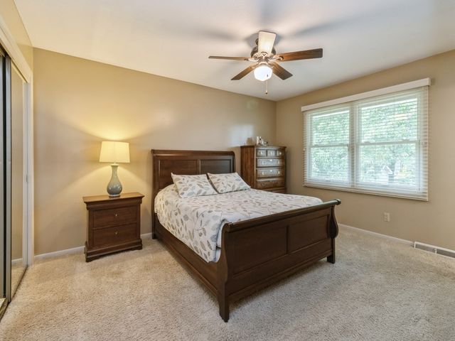 2906 Watrous Avenue, Des Moines, IA 50321