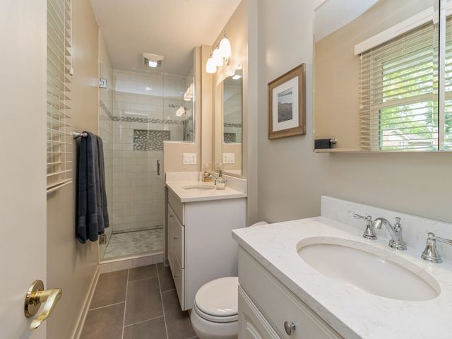 2906 Watrous Avenue, Des Moines, IA 50321