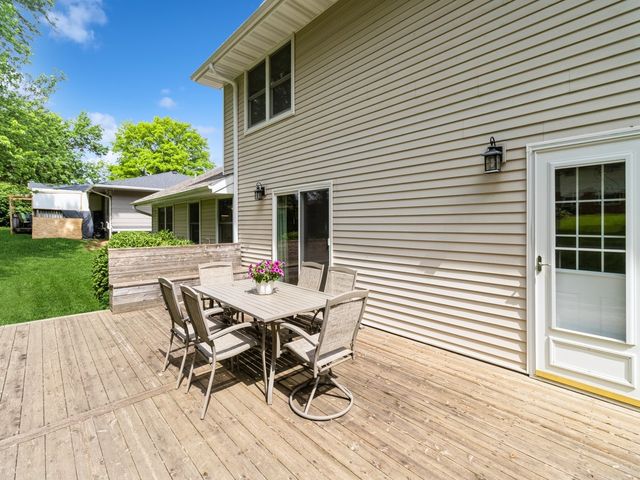 2906 Watrous Avenue, Des Moines, IA 50321