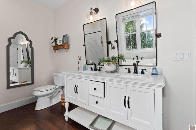 2939 Thurmond Road, Murray, KY 42071