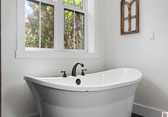 2939 Thurmond Road, Murray, KY 42071