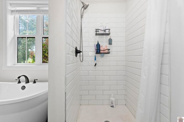 2939 Thurmond Road, Murray, KY 42071