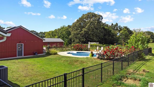 2939 Thurmond Road, Murray, KY 42071
