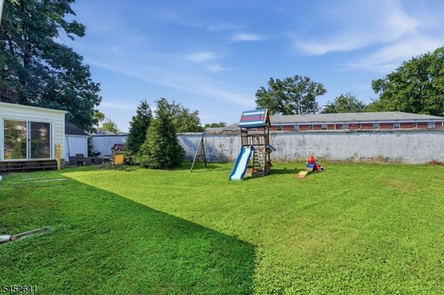 77 Deborah Ct, Plainfield City, NJ 07062
