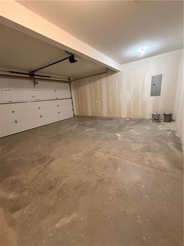 1300 NE Sequoia Court, Oak Grove, MO 64075