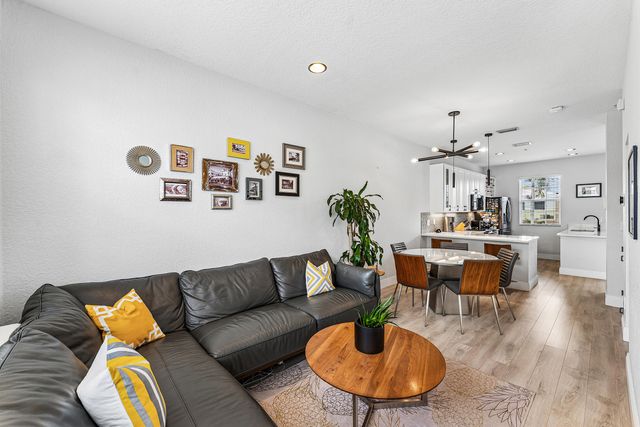 295 NE 5th Avenue 22, Delray Beach, FL 33483