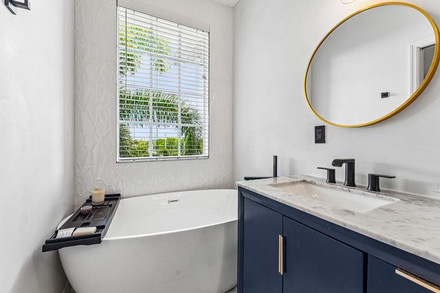 295 NE 5th Avenue 22, Delray Beach, FL 33483