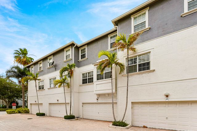 295 NE 5th Avenue 22, Delray Beach, FL 33483
