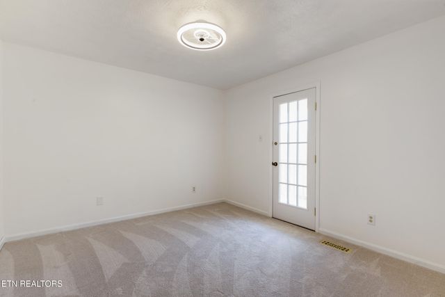 2004 Plumb Ridge Rd Rd, Knoxville, TN 37932