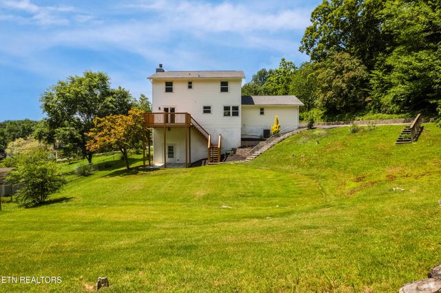 2004 Plumb Ridge Rd Rd, Knoxville, TN 37932