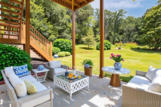 2004 Plumb Ridge Rd Rd, Knoxville, TN 37932