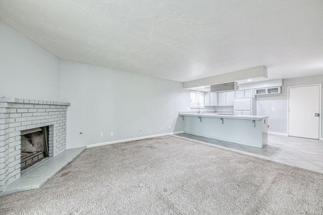 8228 N Calaveras Street, Fresno, CA 93711