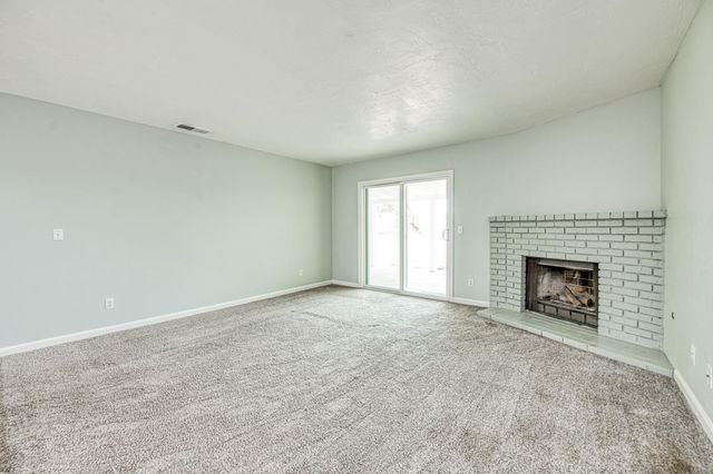 8228 N Calaveras Street, Fresno, CA 93711