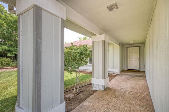 8228 N Calaveras Street, Fresno, CA 93711