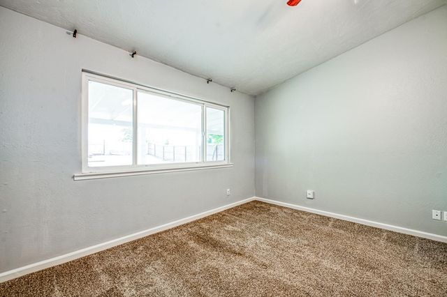 8228 N Calaveras Street, Fresno, CA 93711