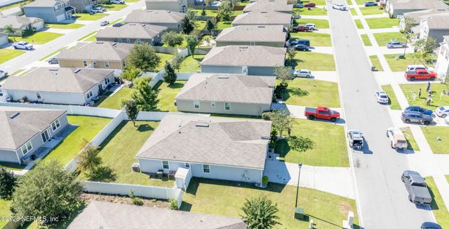 2165 PEBBLE POINT Drive, Green Cove Springs, FL 32043